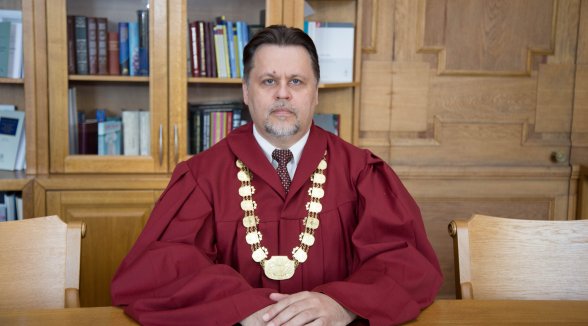 Civillietu departamenta priekšsēdētājs rosina domāt par Augstākās tiesas advokātu sistēmu