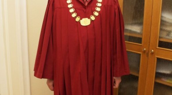 Pēteri Dzalbi ievēl par Senāta Krimināllietu departamenta priekšsēdētāju un Augstākās tiesas priekšsēdētāja vietnieku