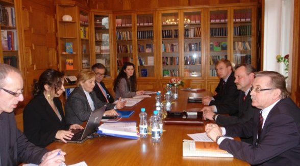 Eiropas Komisijas eksperti Augstākajā tiesā izvaicā par rasu un etniskā naida kurināšanas lietām