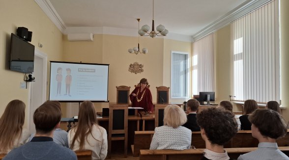 Notikusi pirmā tiesību zinību stunda šajā mācību gadā