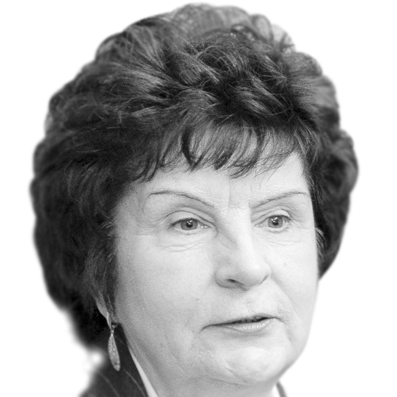 Edīte Knēgere