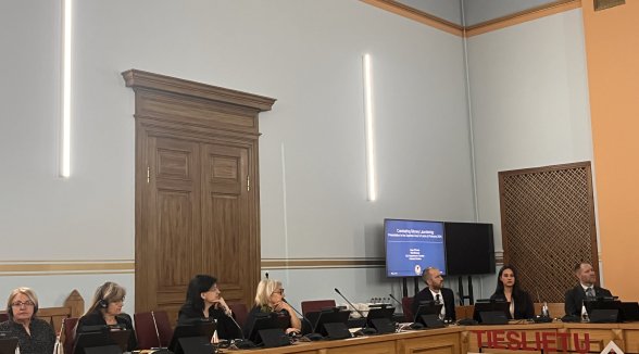 Experts from the United States share experience in prevention of money laundering