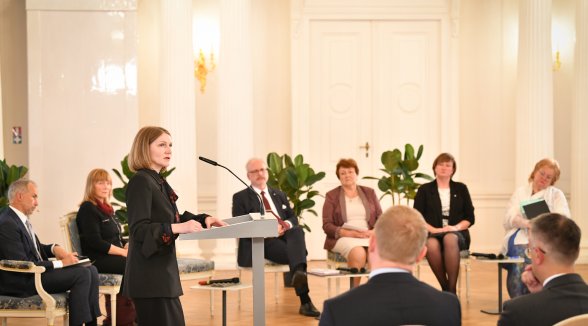 The Constitutional Rights Committee is deemed an intellectual centre for current legal issues