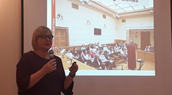 Tiesībsarga konferencē dalās ar Augstākās tiesas pieredzi sabiedrības tiesiskajā izglītošanā