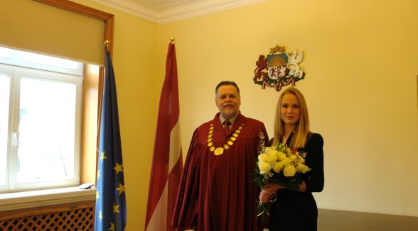 Augstākās tiesas priekšsēdētājs pieņem notāres zvērestu