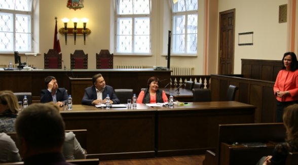 Senators of the Department of Civil Cases meet with judges of regional courts 