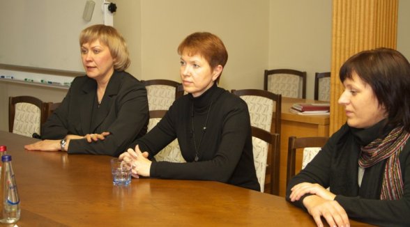 Krievijas tiesneses interesējas par nepilngadīgo personu tiesvedību