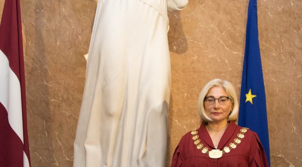 Par Senāta Krimināllietu departamenta priekšsēdētāju ievēlēta Anita Poļakova