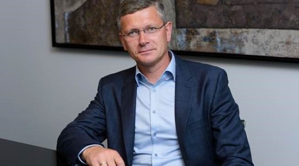 Parliament approves Dr. iur. Erlens Kalniņš as a senator of the Supreme Court