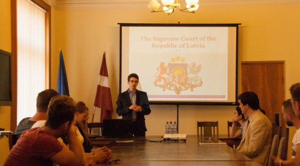 STUDENTS OF SUMMER SCHOOL FROM UNIVERSITIES OF GERMANY AND LATVIA VISIT THE SUPREME COURT