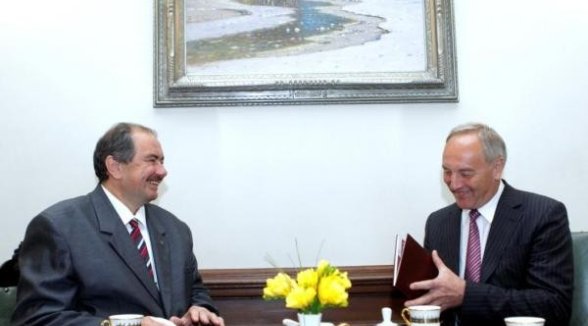 Augstākās tiesas priekšsēdētājs Valsts prezidentu iepazīstina ar tiesu darba aktualitātēm