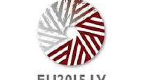 Zinātniskais padomnieks referē augsta līmeņa digitālajā asamblejā