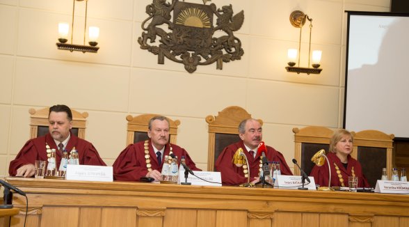 Senāta departamentu priekšsēdētāji norāda uz zemāku instanču tiesu nolēmumu un kasācijas sūdzību slikto kvalitāti