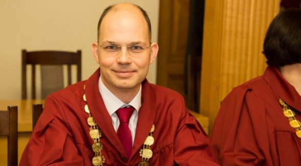 Plēnums Satversmes tiesas tiesneša amatam virza Jāni Neimani