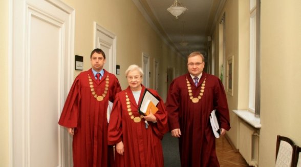 Pēc 45 gadiem tiesneša darba gaitas beidz Aiva Zariņa