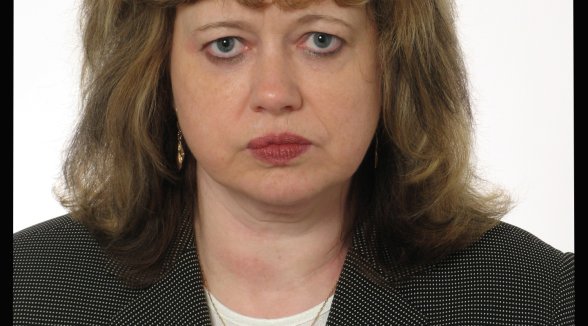 Sēru vēsts: mirusi bijusī senatore Anda Vītola