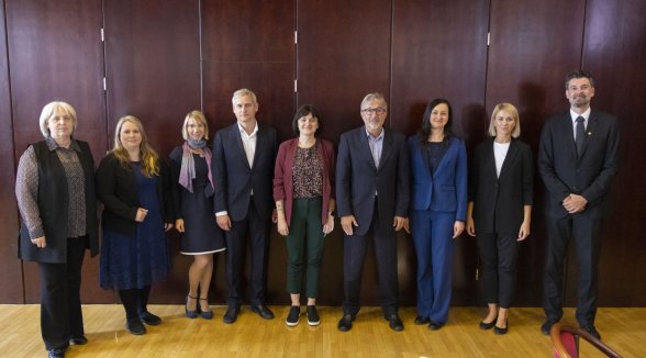 Representatives of the Supreme Court Administration learn about work organization in the Supreme Court of Slovenia