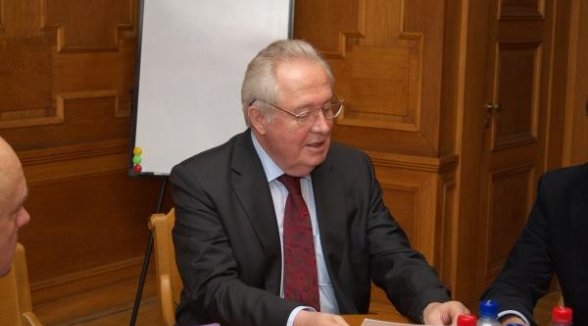 Profesors Geimers dalās pieredzē par notariālo aktu darbību Vācijā