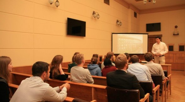 STUDENTS OF SUMMER SCHOOLS FROM EUROPEAN UNIVERSITIES VISIT THE SUPREME COURT