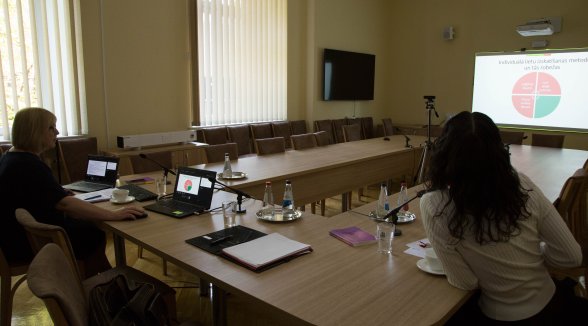 Tiesneši pilnveido zināšanas administratīvo lietu iztiesāšanas metodoloģijā