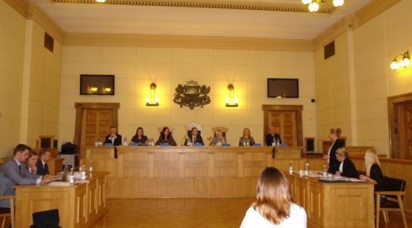 FINAL OF THE FIRST MOOT COURT IN ADMINISTRATIVE LAW TAKES PLACE IN THE SUPREME COURT