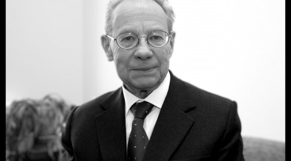 Former senator Kalvis Torgans has passed away