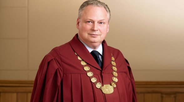 Par Disciplinārtiesas priekšsēdētāju ievēl Normundu Salenieku