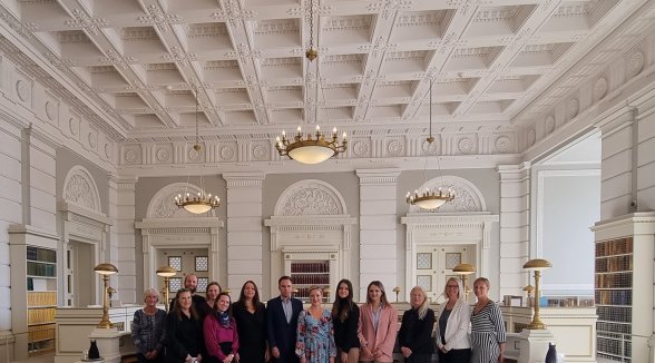 Darbinieki gūst pieredzi Dānijas tiesās