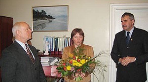 Senatore Jautrīte Briede iegūst doktora grādu