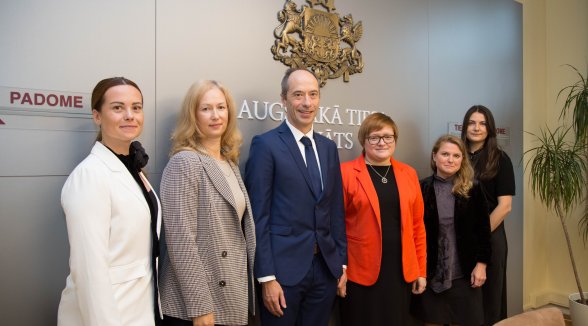 Augstākajā tiesā pieredzes apmaiņas programmā Beļģijas Valsts padomes pārstāvis