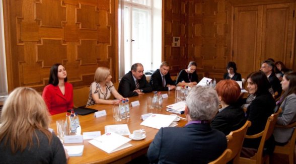 DELEGATION OF REPRESENTATIVES OF JUSTICE SYSTEM FROM CROATIA GETS ACQUAINTED WITH USE OF TECHNOLOGIES IN WORK OF THE SUPREME COURT