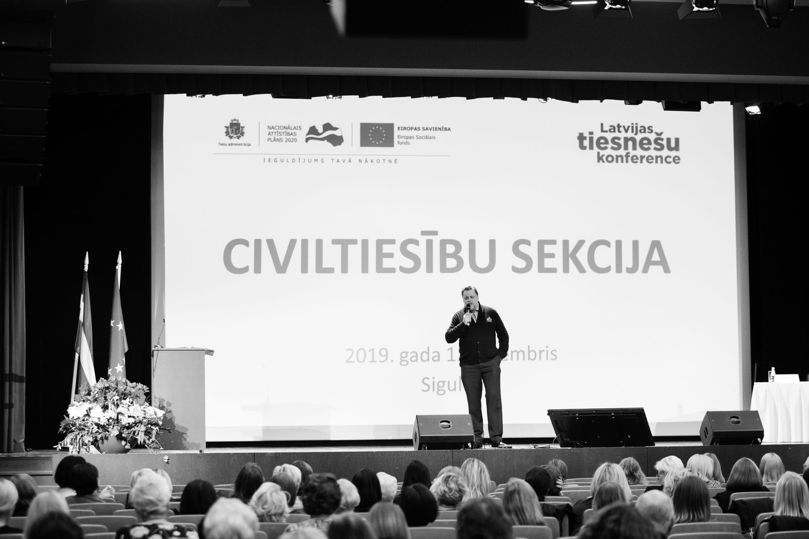 Civiltiesību sekcijas darbu vada Augstākās tiesas Civillietu departamenta priekšsēdētājs Aigars Strupišs, par nolēmumu kvalitāti ar kolēģiem runā arī Civillietu departamenta tiesneses  Edīte Vernuša un Dzintra Balta