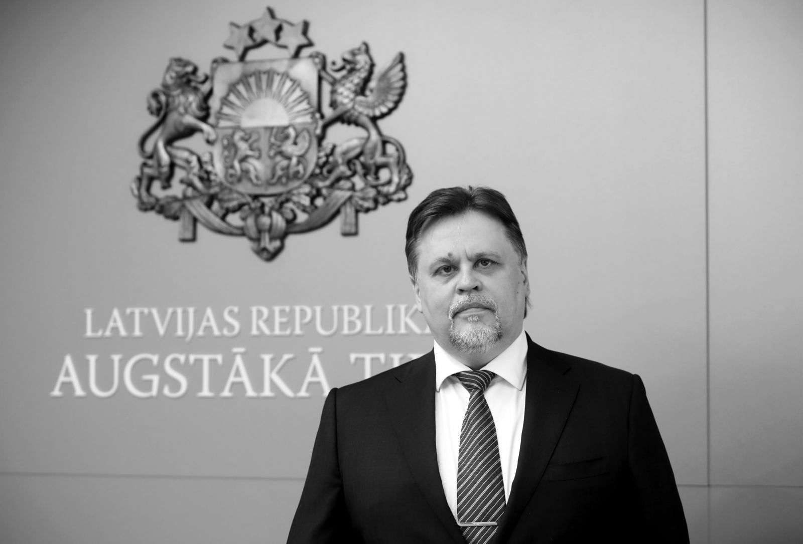 Saeima 21.maijā vienbalsīgi par Augstākās tiesas priekšsēdētāju apstiprināja senatoru Aigaru Strupišu. Augstākās tiesas priekšsēdētāja amata pienākumus Aigars Strupišs sāka pildīt no 16.jūnija. Senāta Civillietu departamenta priekšsēdētāja Aigara Strupiša kandidatūru apstiprināšanai Augstākās tiesas priekšsēdētāja amatā virzīja Augstākās tiesas plēnums. Pozitīvu atbalstu kandidātam deva arī Tieslietu padome.