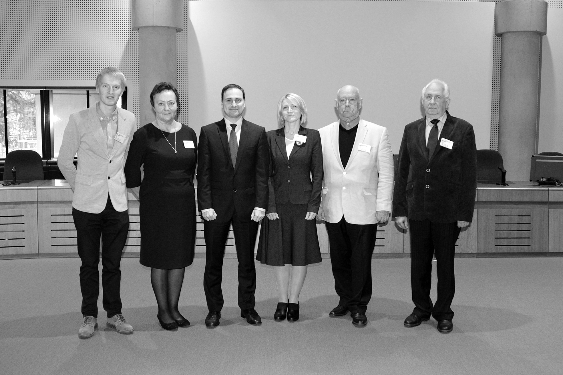 2015.gadā Augstākās tiesas delegācija Eiropas Cilvēktiesību tiesā: (no kreisās) Jēkabs Lācis,  Ļubova Kušnire, ECT tiesnesis Mārtiņš Mits,  Rudīte Vīduša, Gunārs Aigars un Voldemārs Čiževskis